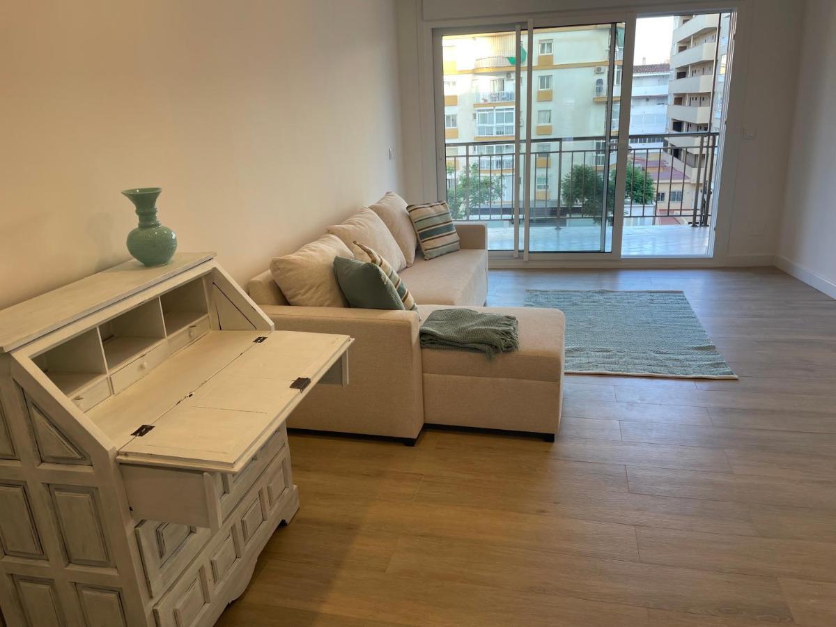 Piso A Estrenar Junto A La Playa Apartment Fuengirola Bagian luar foto
