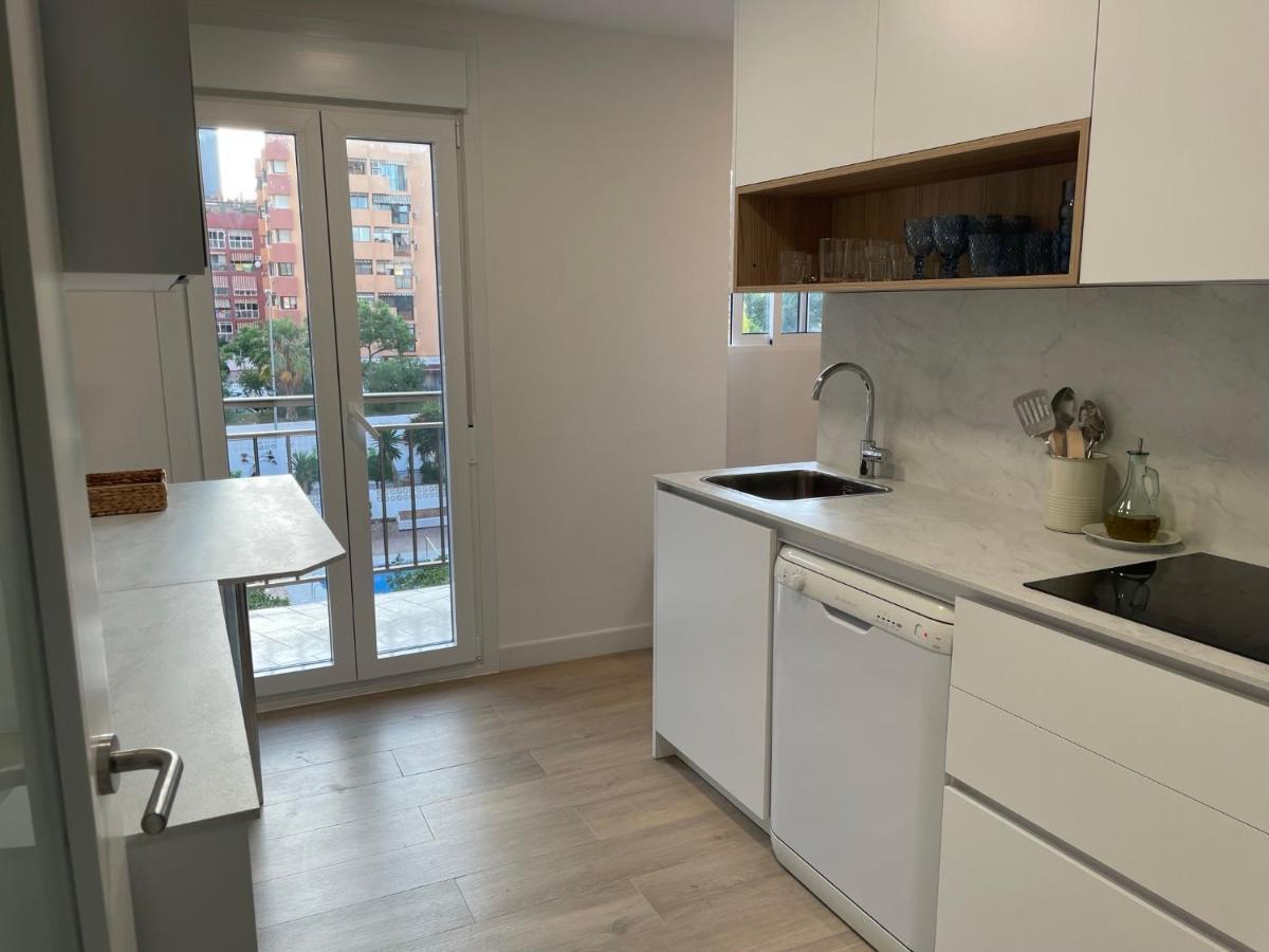 Piso A Estrenar Junto A La Playa Apartment Fuengirola Bagian luar foto